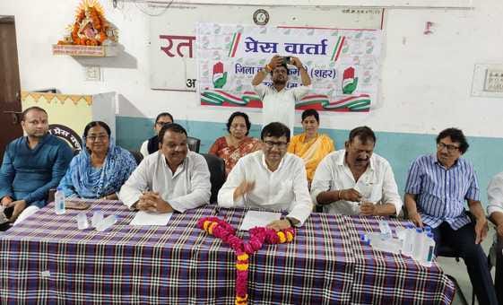 रतलाम जिला ग्रामीण कांग्रेस कमेटी के नवनियुक्त अध्यक्ष हर्षविजय गहलोत