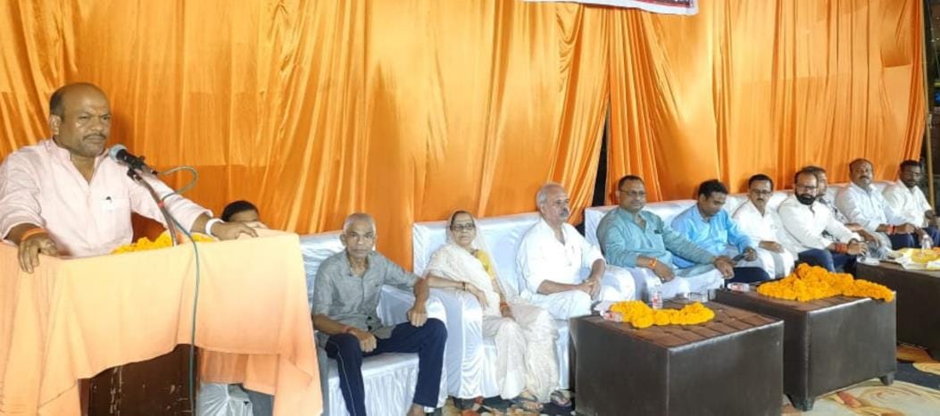 Families of freedom fighters honored