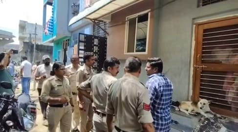 धर्मांतरण कांड से मचा हड़कंप, हाउसिंग बोर्ड के इस मकान में की थी पुलिस ने कार्रवाई