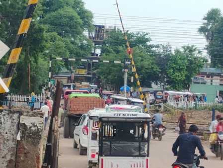 Railway gate on Naribari-Shankargarh road will remain closed till 31 December