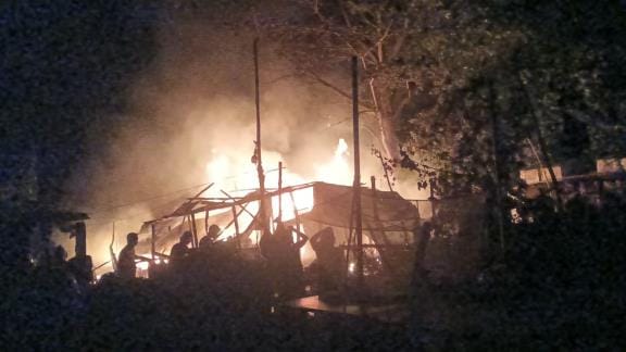 Fire broke out due to short circuit, two huts burnt to ashes