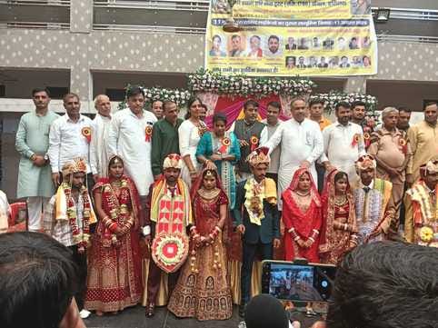 11 people got married in Agrasen Dharamshala