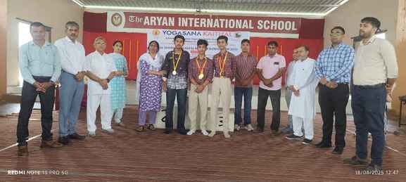 Prizes and certificates were distributed to the winners