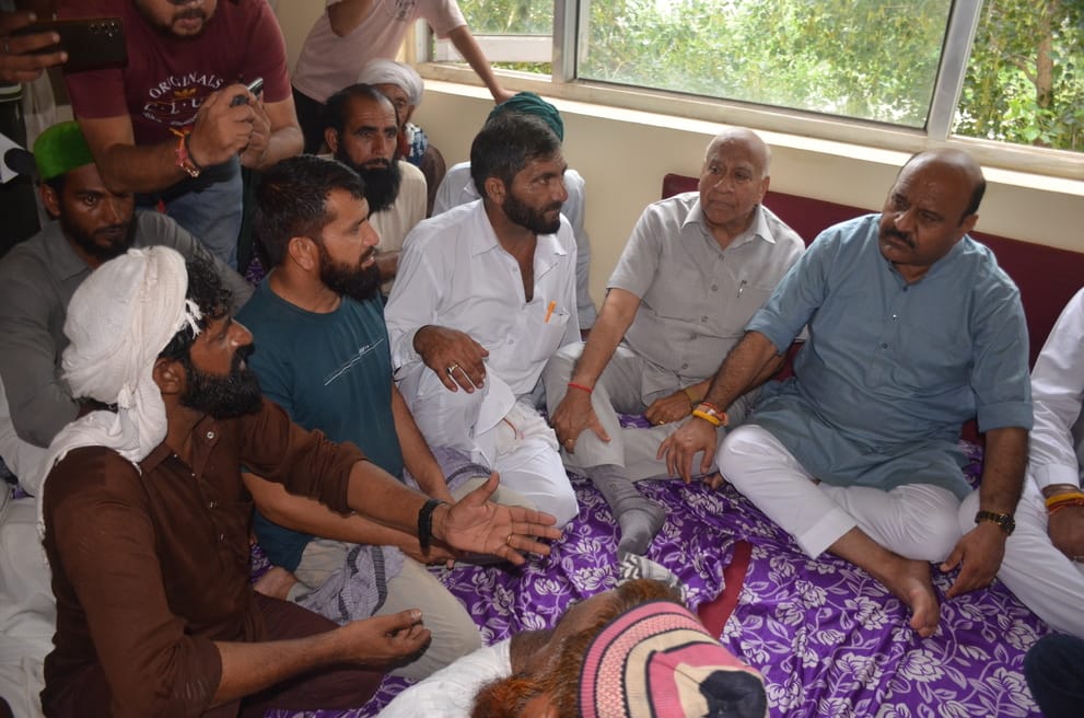 Deputy Chief Minister visited the villages affected by landslides and cloudbursts