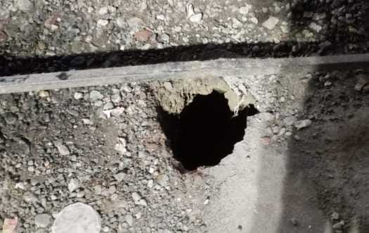 Road caved in at Arya Kanya crossing, risk of accident