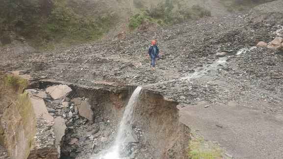 The flood washed away the safety wall of Sahar Khad bridge along with the newly constructed office of Ayush and Electricity Department
