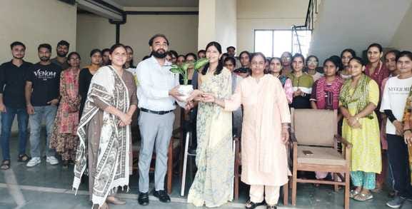 Be friendly with new students: Dr. Mukesh
