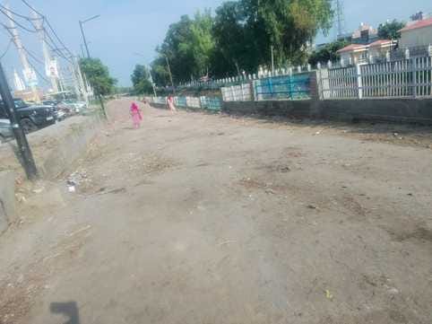 After the notice, the city council got the canal banks cleaned