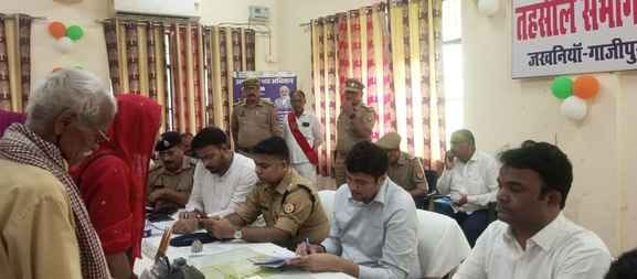 74 complained to DM-SP, only 4 had happy faces