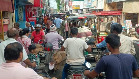 There is no relief from the problem of traffic jam...people are troubled