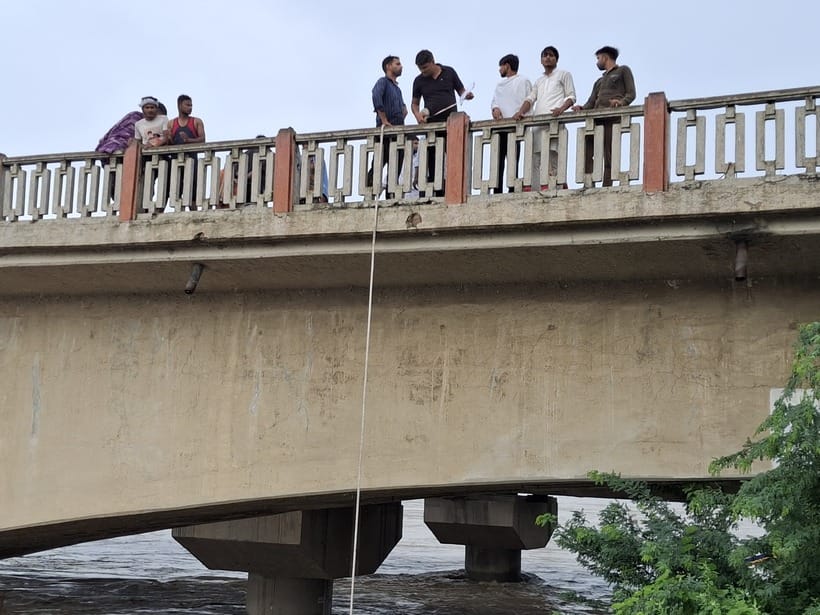 Yamuna water level increased, panic spread throughout the night in Mustafabad