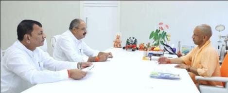 MLA met the Chief Minister for the development of Gonda