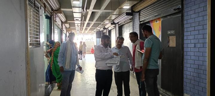 Gorakhpur News: Notice will be issued to 22 building owners for ignoring parking rules