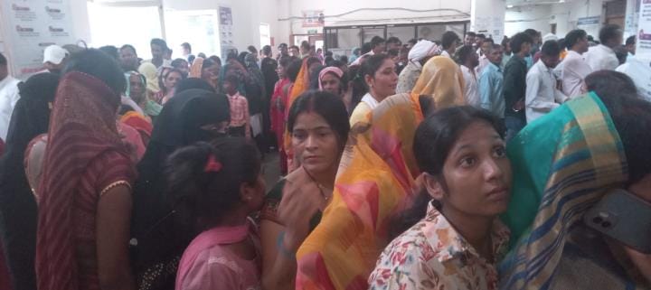 The system got disrupted due to the crowd, patients had to wait