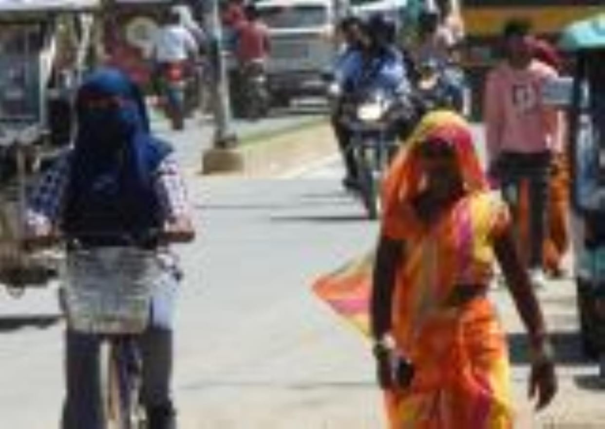 Siddharthnagar News: Heat increased due to sunshine, relief from humidity due to decrease in temperature