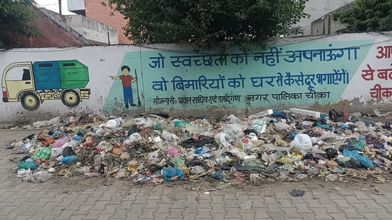 Cleaning stalled due to fight between chairman and councillors