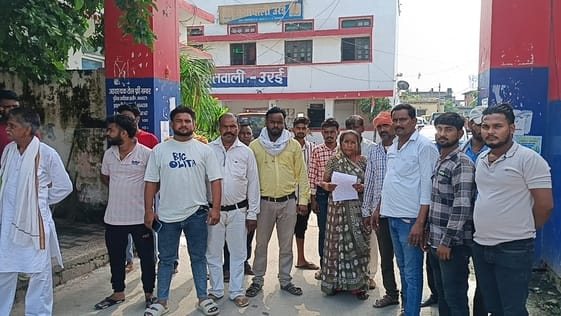 Employees locked the municipality and raised slogans, report filed against three including a councilor