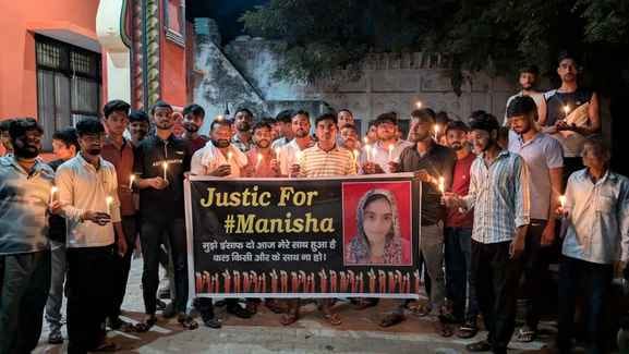A candle march was taken out to get justice for Manisha
