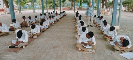 Students reported mixed experiences in SET exam