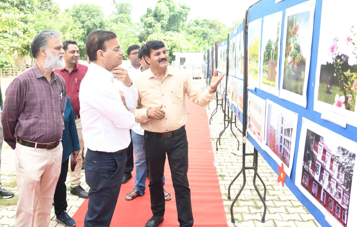 A glimpse of the beauty of Kurukshetra University was seen in the photography exhibition