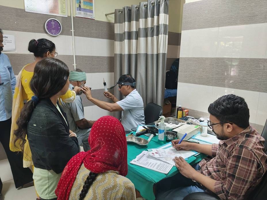 Problems increased due to OPD of two specialists in one room in civil hospital