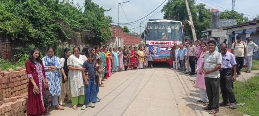 Sindhis left for Jhulelal Tapobhoomi Divya Darshan Yatra