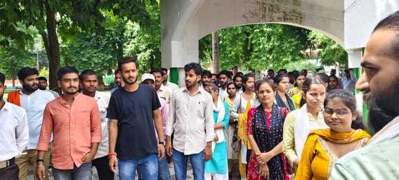 Panchayat assistants opposed e-khasra investigation