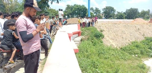 The body of a young man found in the canal