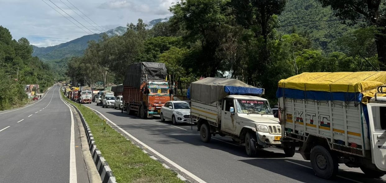 179 roads closed in Mandi, movement disrupted in rural areas