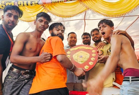 Dole Mela: Players who performed brilliantly were awarded
