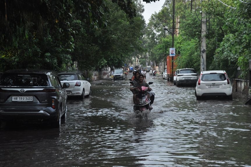 20 mm rain drowned the drainage system