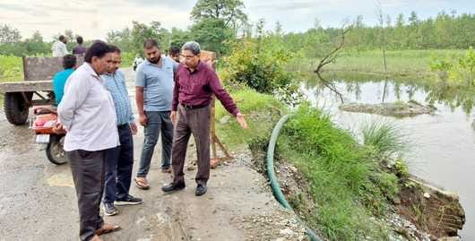 MLA inspected the broken road and gave instructions for repair