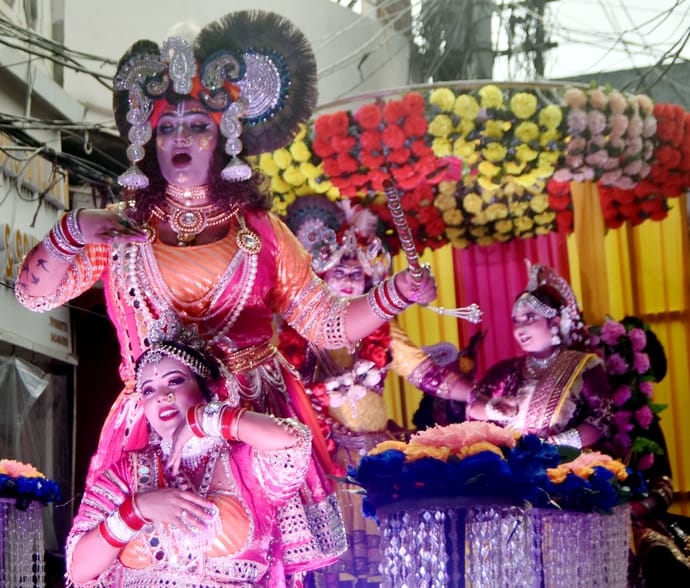 Devotees rejoiced in the procession of Shri Radha Krishna, grand welcome was given