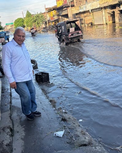 People are getting troubled due to waterlogging in Shadipur