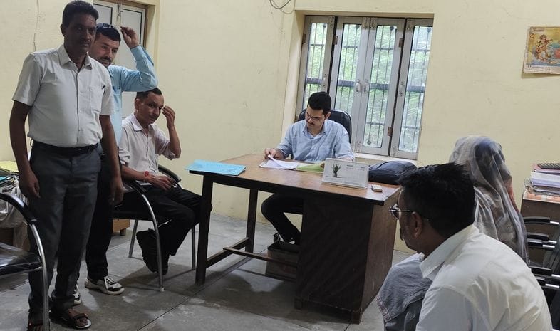 The property of eight borrowers of Talai Sahakari Sabha will be attached