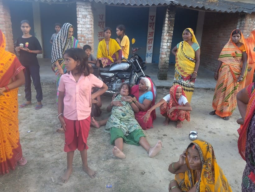 Tractor-trolley entered the house near Dagra turn, uncle-nephew died, four people injured