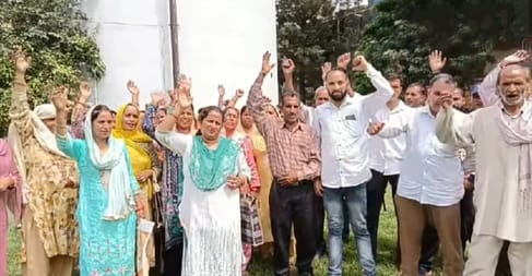 Udhampur, Mid day Meal, Cook Held Protest