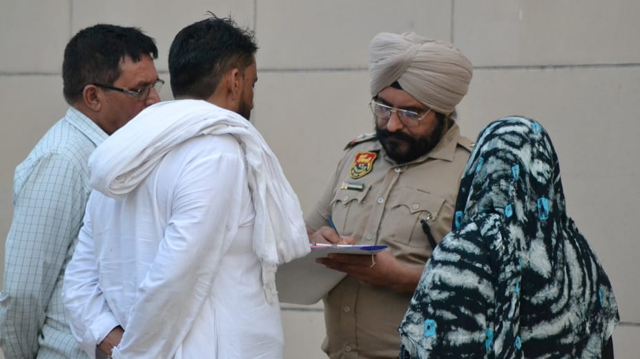 For the attention of Shamli... Brother killed the teenager and threw her body in the bushes, two arrested