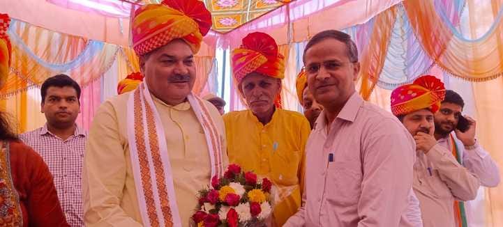 Rewari MLA reached Julana, distributed cheques worth 1 crore 34 lakhs in seven Gaushalas