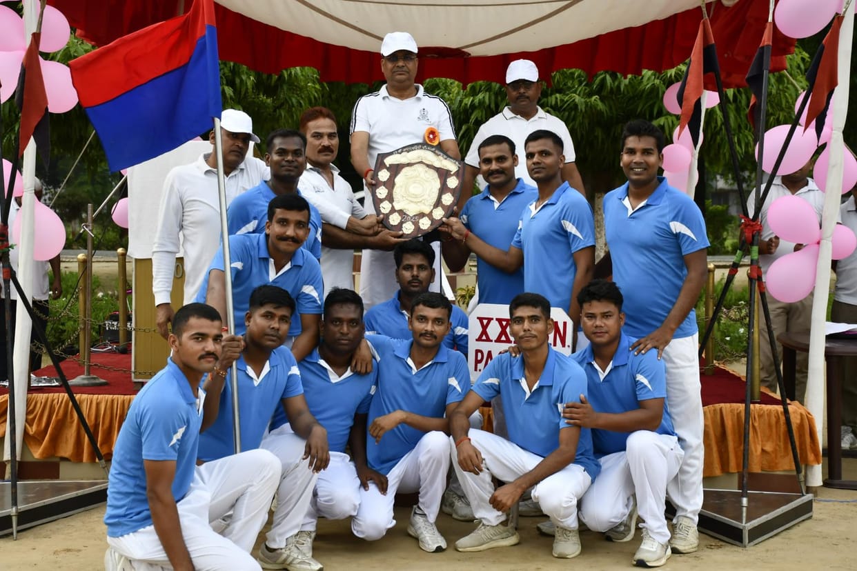 Gonda won the trophy by defeating Gorakhpur