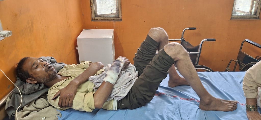 Not only Ayushman card holders, accident victims are also waiting for treatment