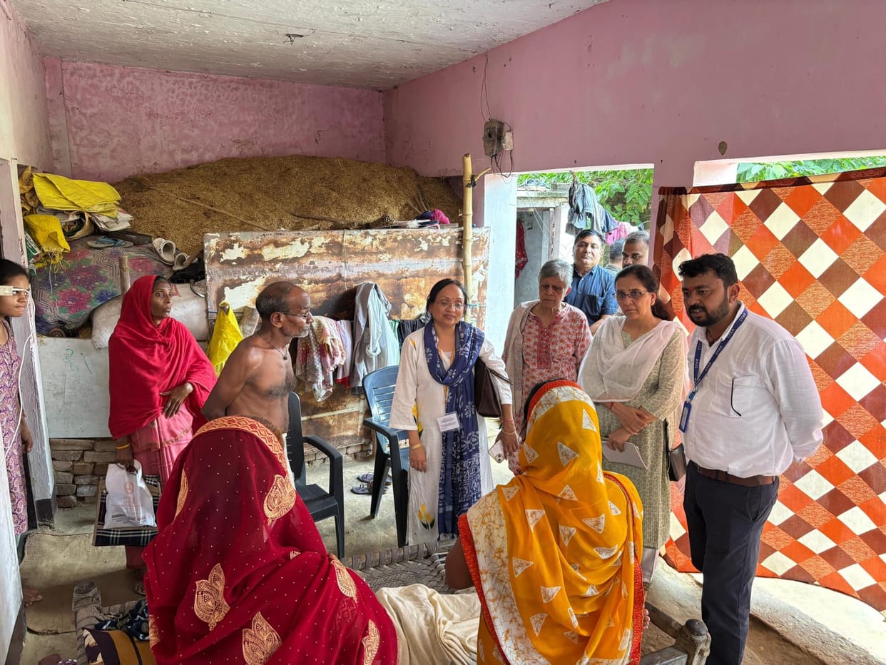 The team reviewed the anti-filariasis campaign