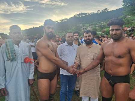 Wrestlers showed their skills in Dangal
