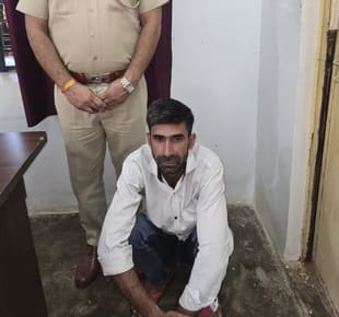 The accused of robbery who was absconding for seven years was arrested