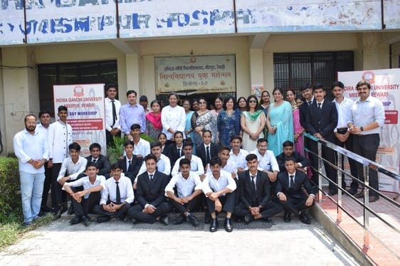 Workshop organized on World Entrepreneurship Day at Indira Gandhi University