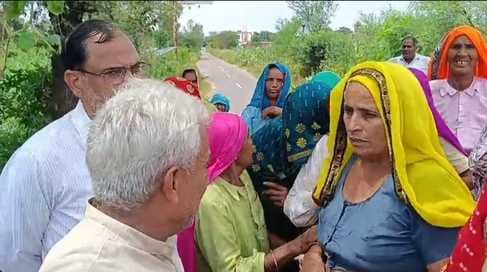 Women created ruckus in protest against opening of liquor shop