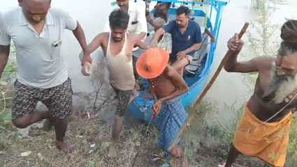 A young man jumped into the Ganga and was rescued alive after 17 hours