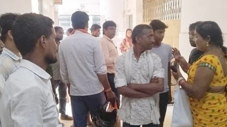 Ruckus in hospital due to lack of investigation, two patients assaulted doctors