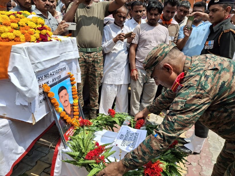 Agniveer Nitin's last rites performed with military honours, thousands of eyes moistened