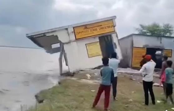 Composite school and 24 houses submerged in Saryu due to erosion